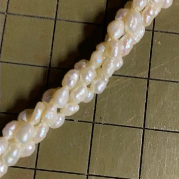 24” four strand of fresh water pearls - Picture 4 of 4